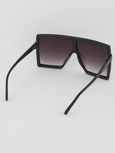 MEDUSA OVERSIZED SQUARE SUNGLASS