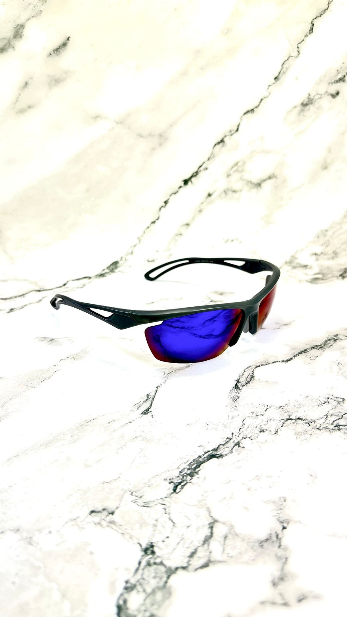 MEDUSA CARL SPORT SUNGLASS