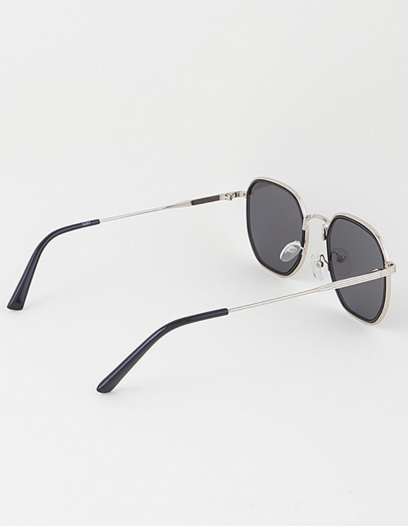 MEDUSA OLIVER SUNGLASS