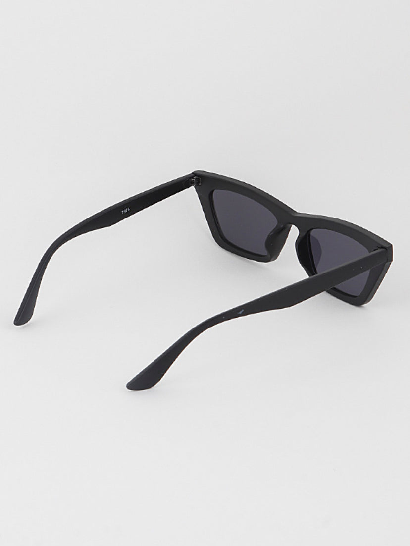 MEDUSA MELISSA CAT EYE SUNGLASS