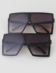 MEDUSA OVERSIZED SQUARE SUNGLASS