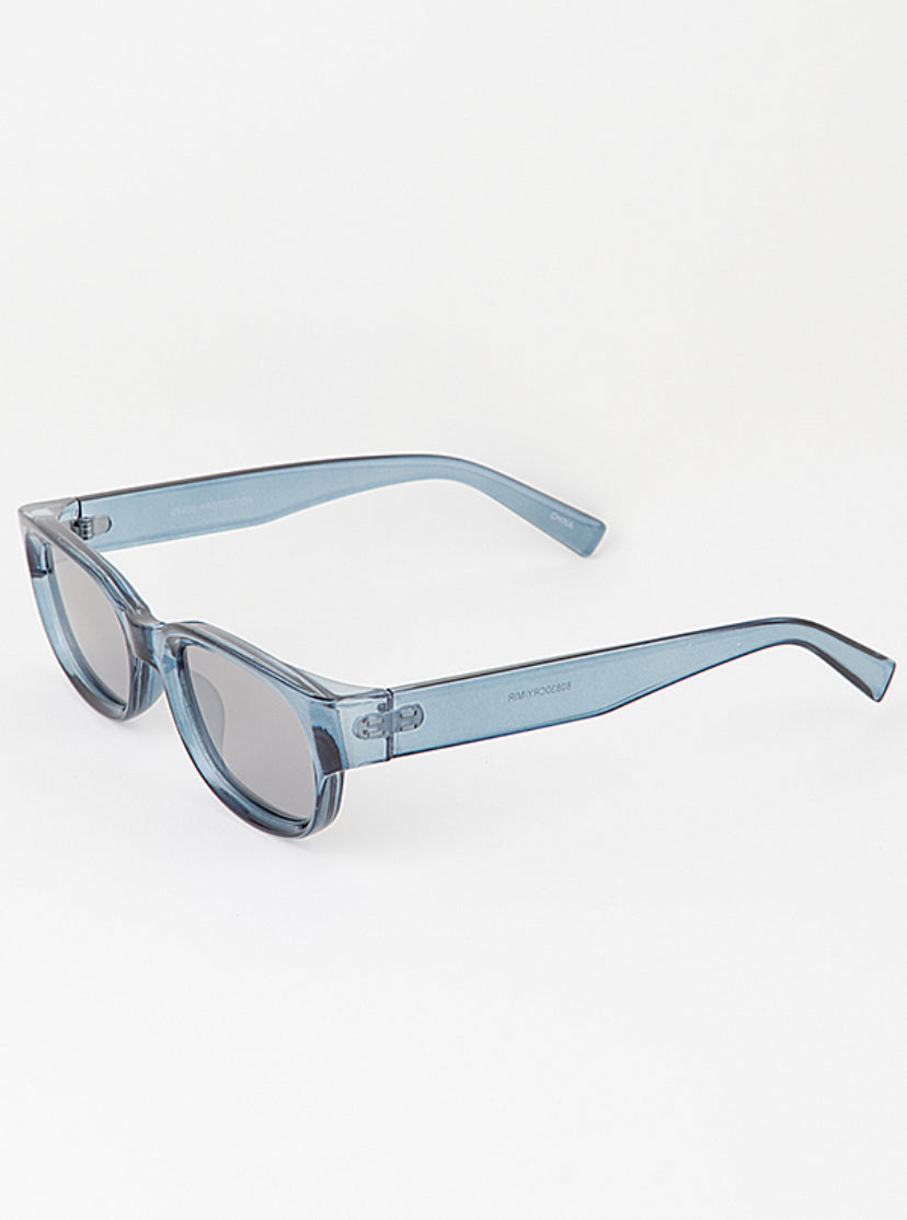 MEDUSA REFLECTIVE STEVIES SUNGLASS