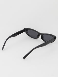 MEDUSA RETRO CATEYE SUNGLASS