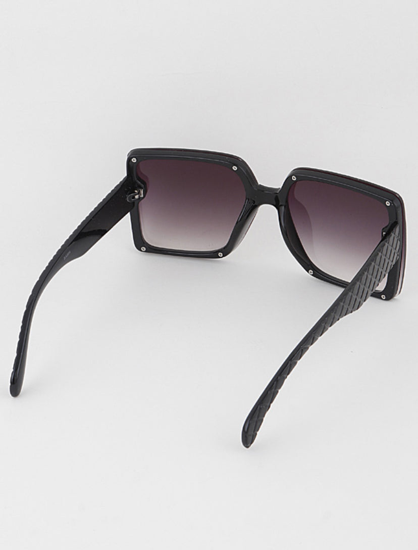 MEDUSA LISA SQUARE SUNGLASS