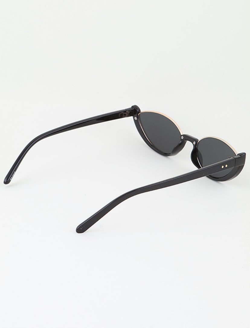 MEDUSA CAT EYE FASHION SUNGLASS