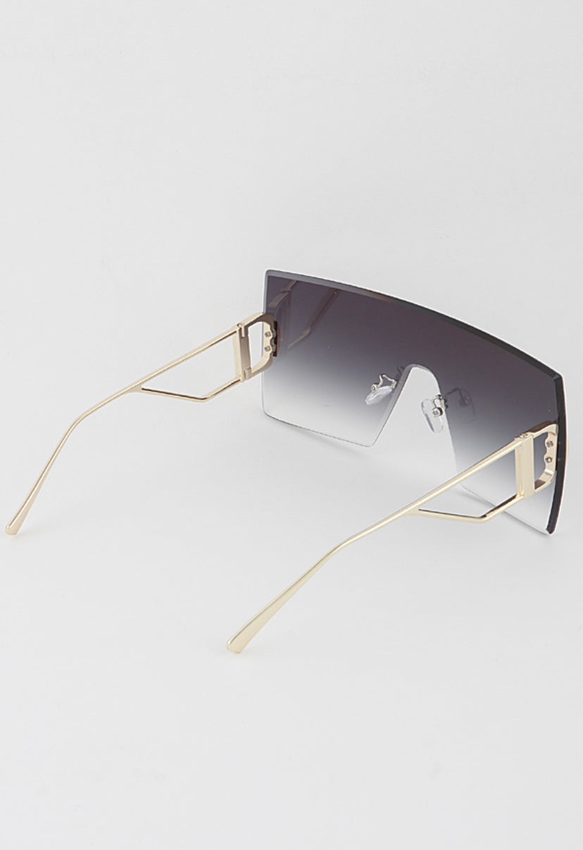 MEDUSA OVERSIZED SQUARE METAL SUNGLASS