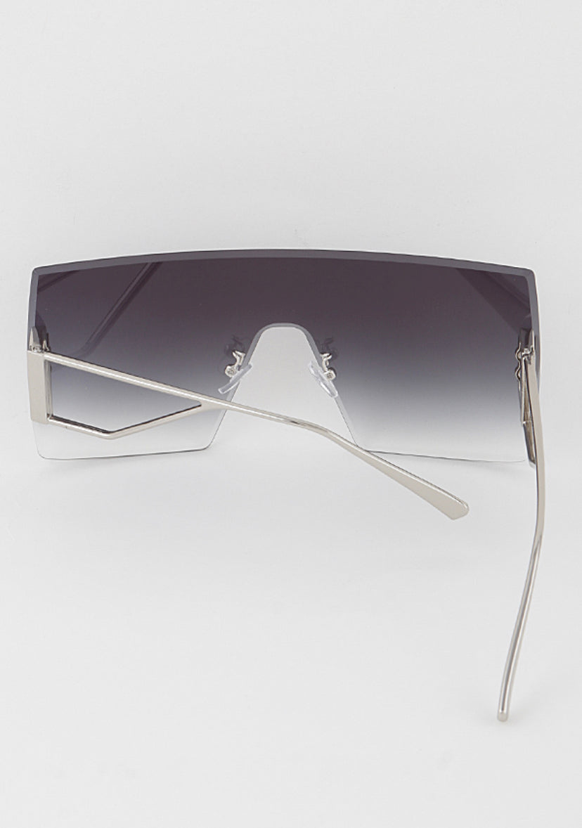 MEDUSA OVERSIZED SQUARE METAL SUNGLASS