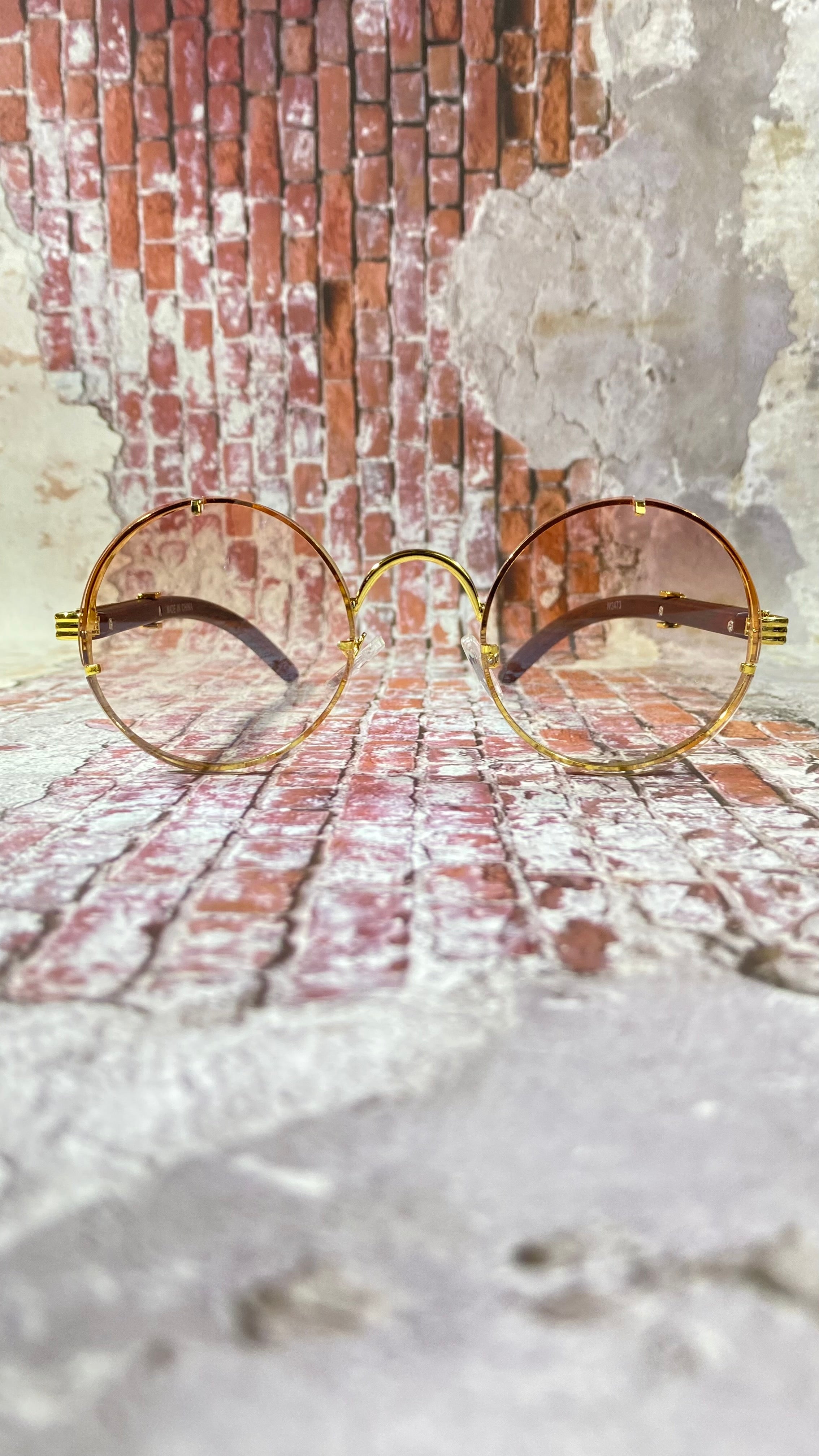 MEDUSA ROUND WOOD TEMPLE SUNGLASS
