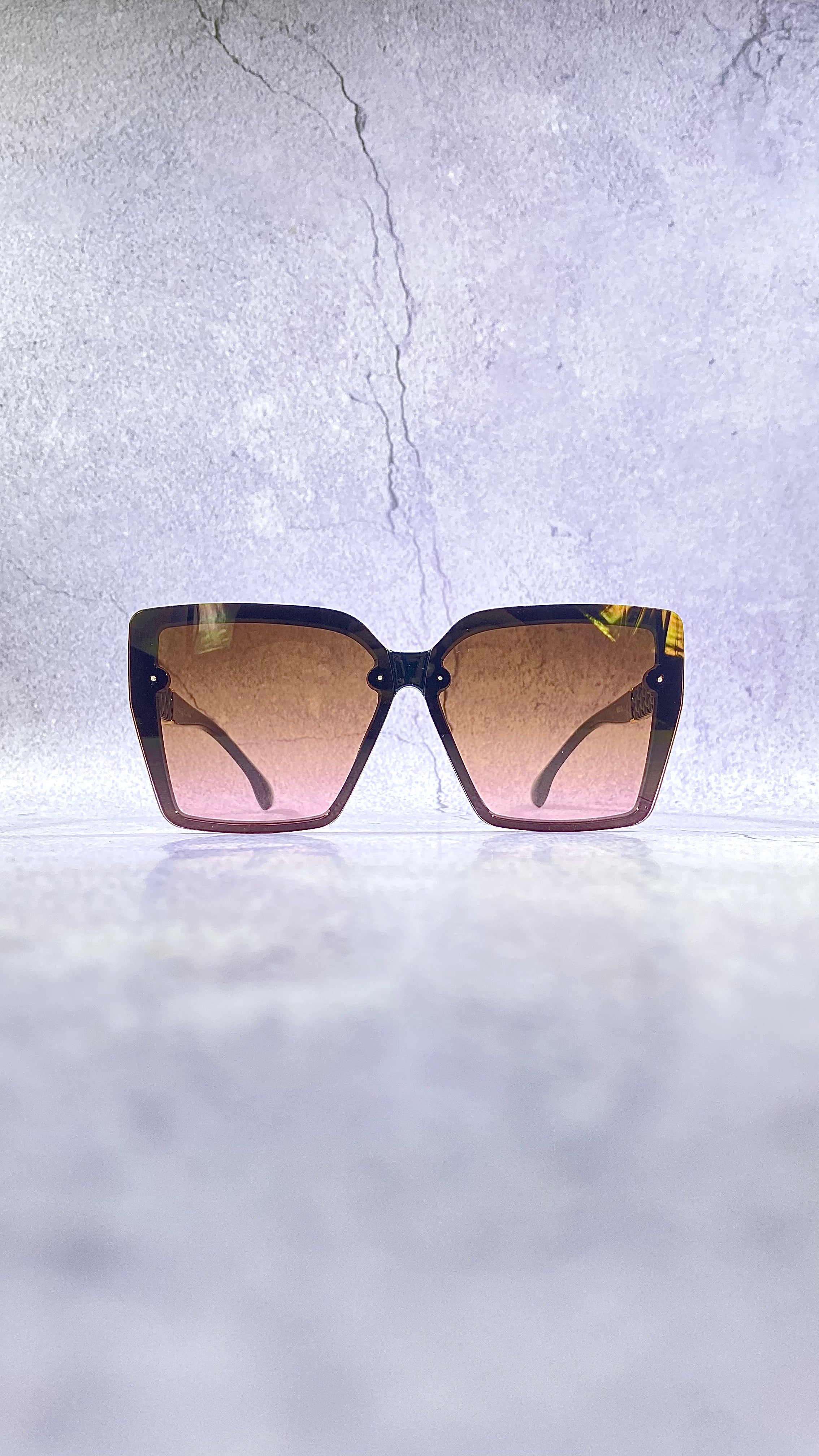MEDUSA AMELIA SUNGLASS