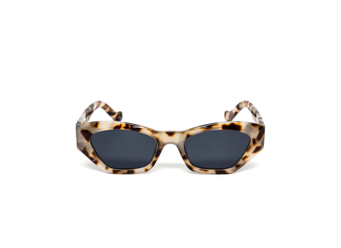 MEDUSA TRENDY MODERN SUNGLASS