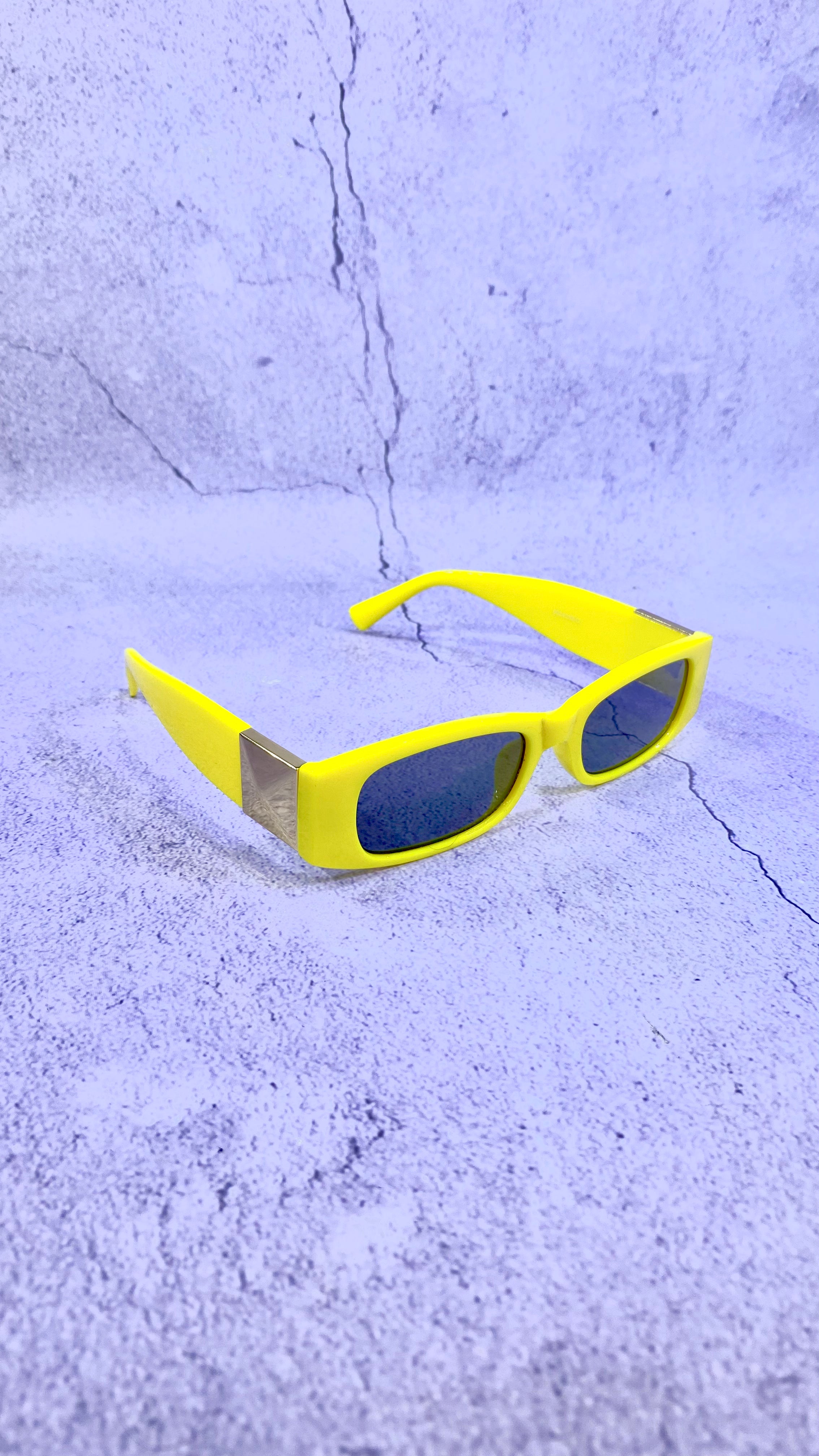 MEDUSA MODERN COLORED SUNGLASS