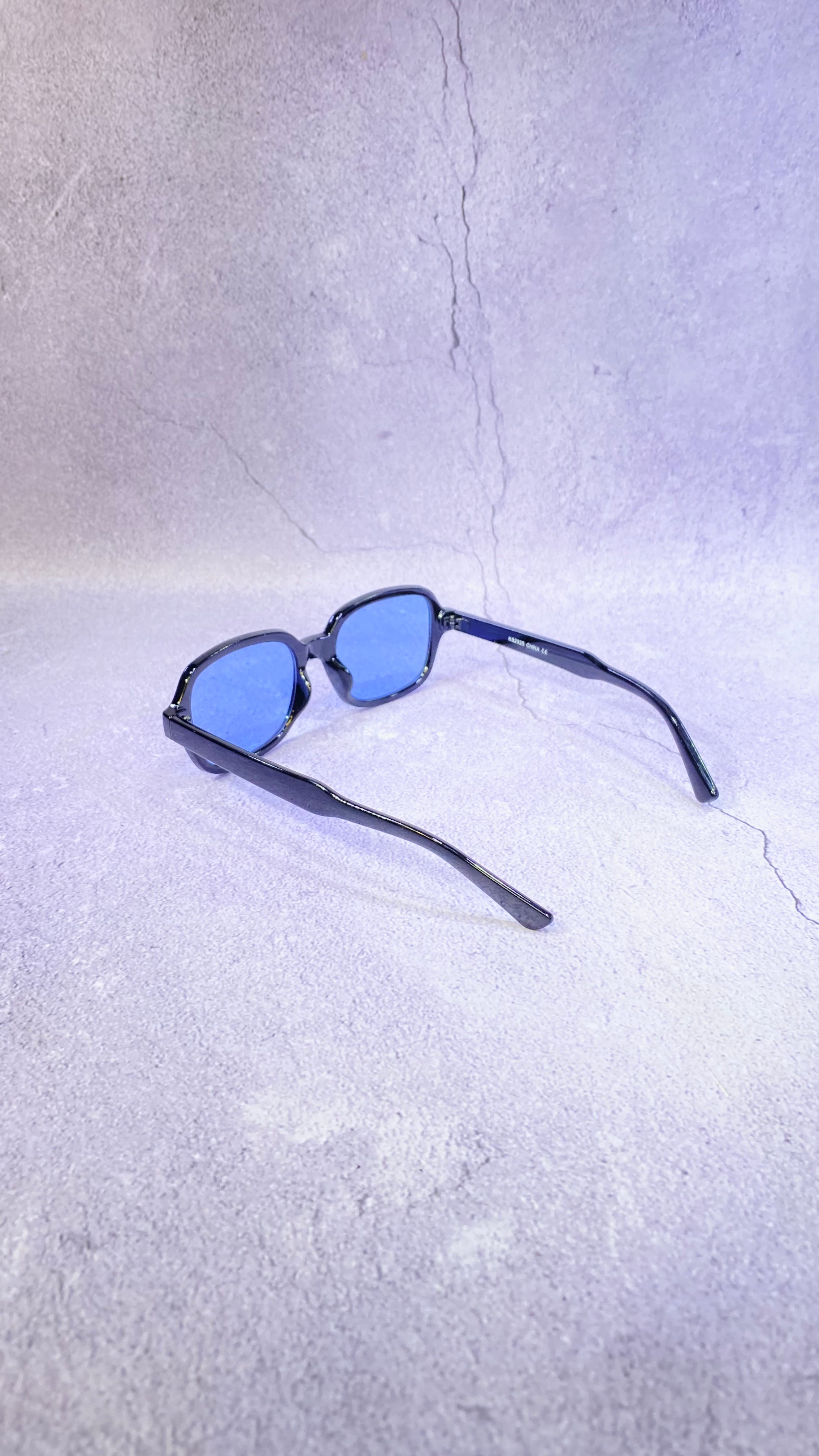 MEDUSA TRENDY COLORED SUNGLASS