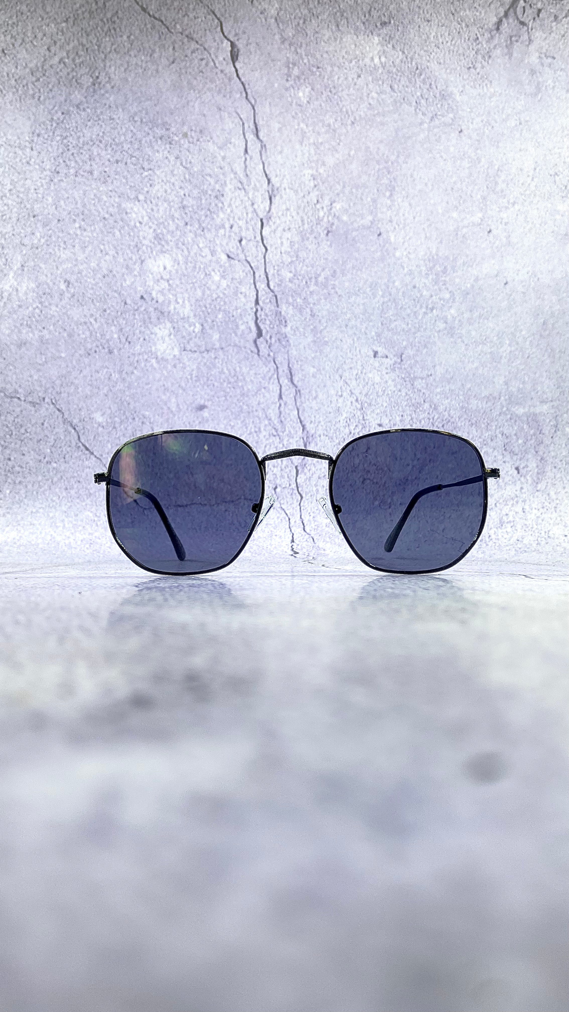 MEDUSA ROUND CLASSIC SUNGLASS