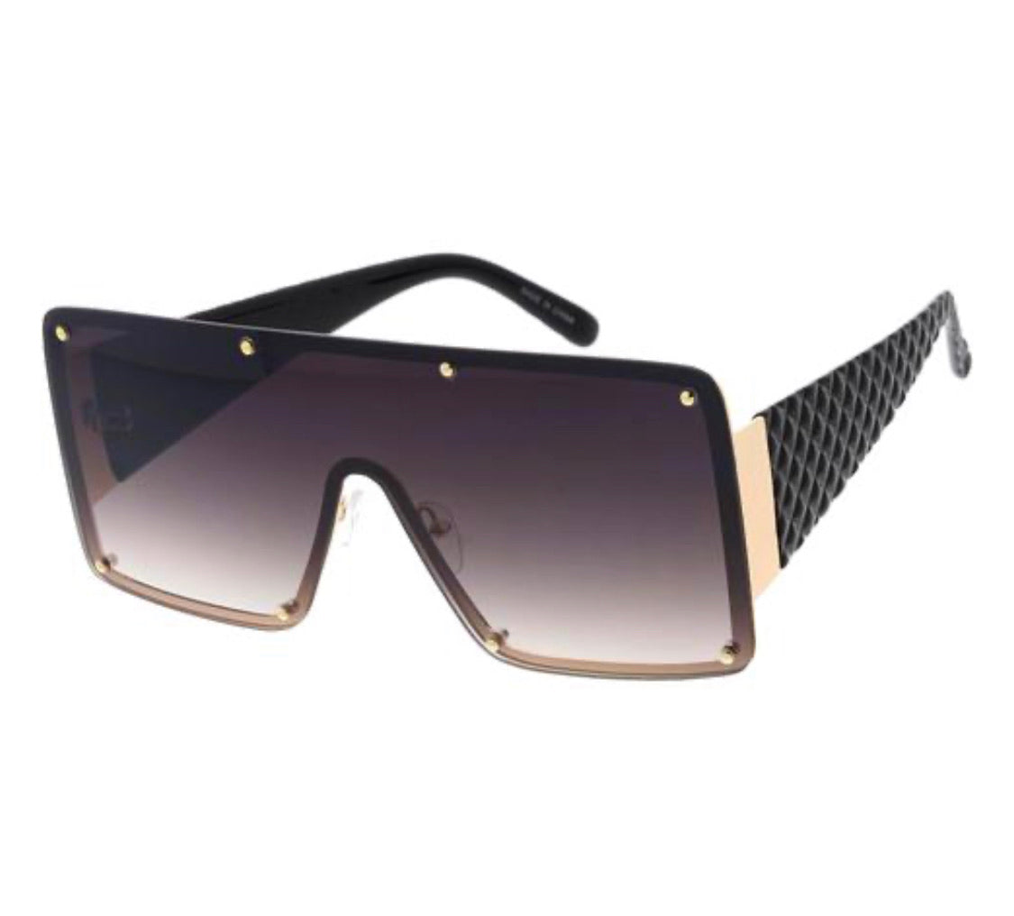 MEDUSA OVERSIZED SQUARE FRAME SUNGLASS