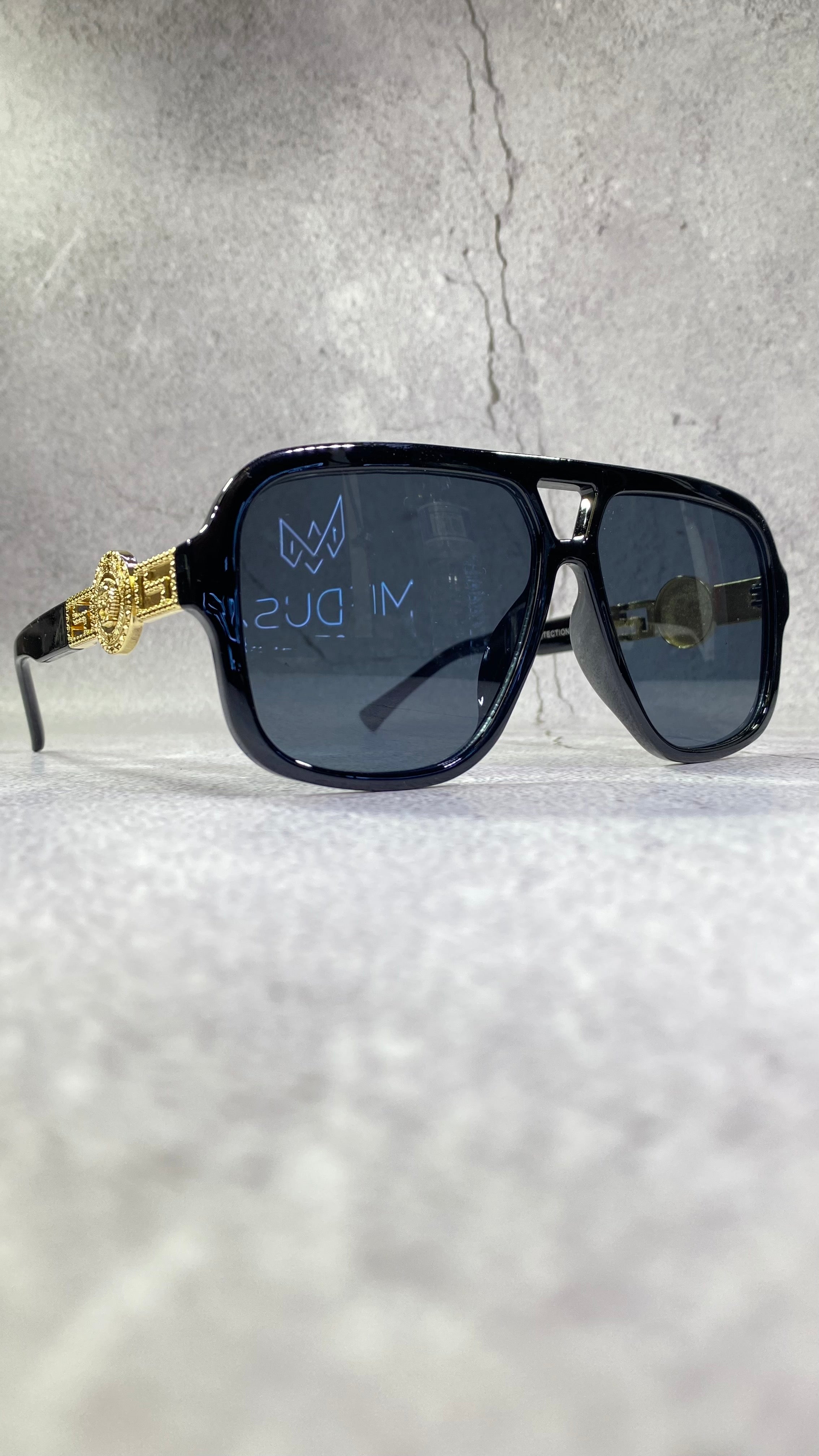 MEDUSA LION FASHION SUNGLASS